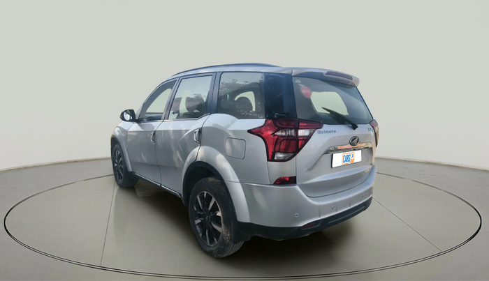 2018 Mahindra XUV500 W11, Diesel, Manual, 2,01,853 km, exterior