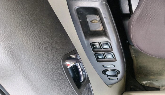 2013 Hyundai i20 ASTA 1.2, Petrol, Manual, 60,711 km, interior