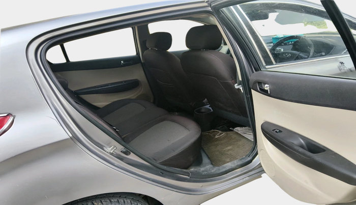 2013 Hyundai i20 ASTA 1.2, Petrol, Manual, 60,711 km, interior