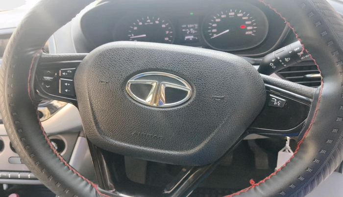 2018 Tata NEXON XM PETROL, Petrol, Manual, 59,476 km, interior