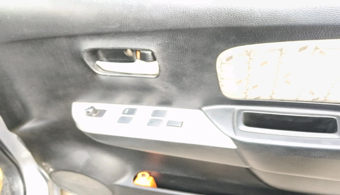 2015 Maruti Wagon R 1.0 VXI, Petrol, Manual, 1,32,124 km, interior