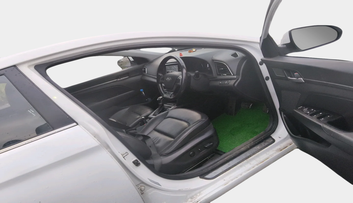 2017 Hyundai New Elantra 1.6 SX (O) AT DIESEL, Diesel, Automatic, 68,765 km, interior