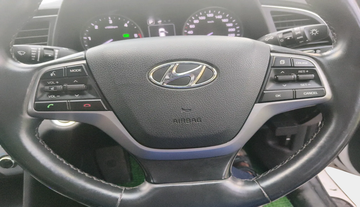 2017 Hyundai New Elantra 1.6 SX (O) AT DIESEL, Diesel, Automatic, 68,765 km, interior