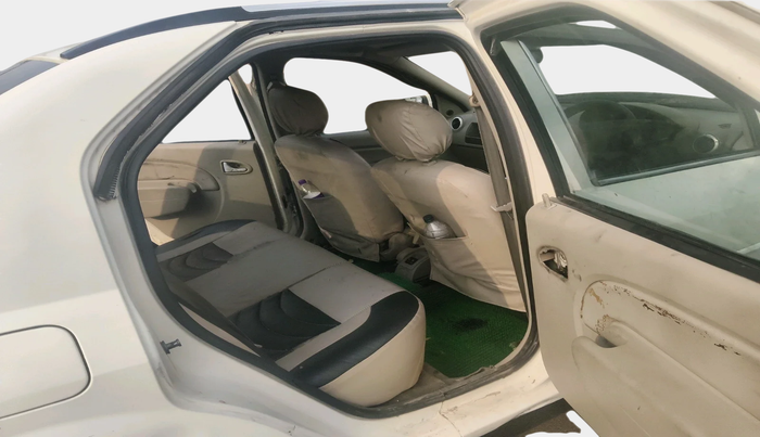 2012 Mahindra Verito 1.5 D6, Diesel, Manual, 2,53,442 km, interior