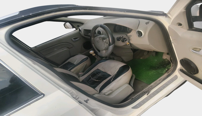 2012 Mahindra Verito 1.5 D6, Diesel, Manual, 2,53,442 km, interior