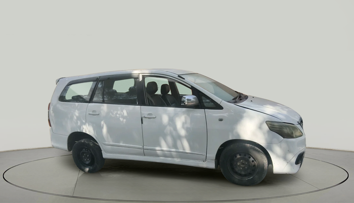 2013 Toyota Innova 2.5 GX 8 STR, Diesel, Manual, 2,16,222 km, exterior