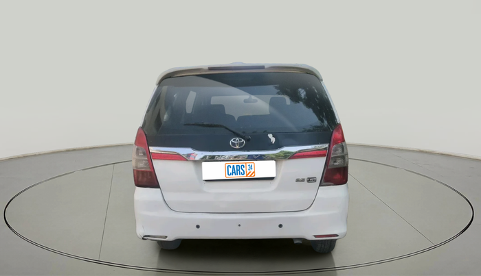 2013 Toyota Innova 2.5 GX 8 STR, Diesel, Manual, 2,16,222 km, exterior