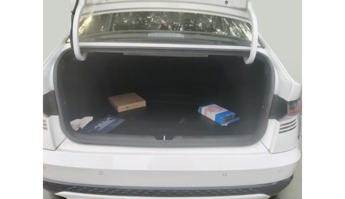 2024 Hyundai Verna SX 1.5 l MPI, Petrol, Manual, 17,079 km, exterior