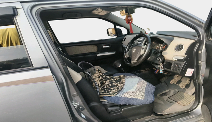 2015 Maruti Wagon R 1.0 VXI, Petrol, Manual, 1,07,481 km, interior