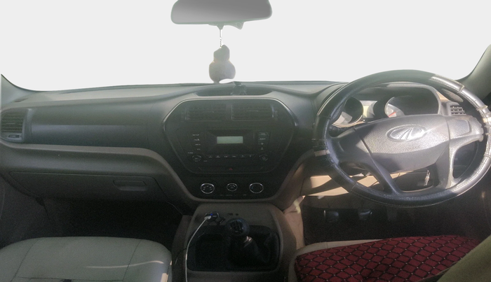 2015 Mahindra TUV300 T6 PLUS, Diesel, Manual, 1,57,517 km, interior