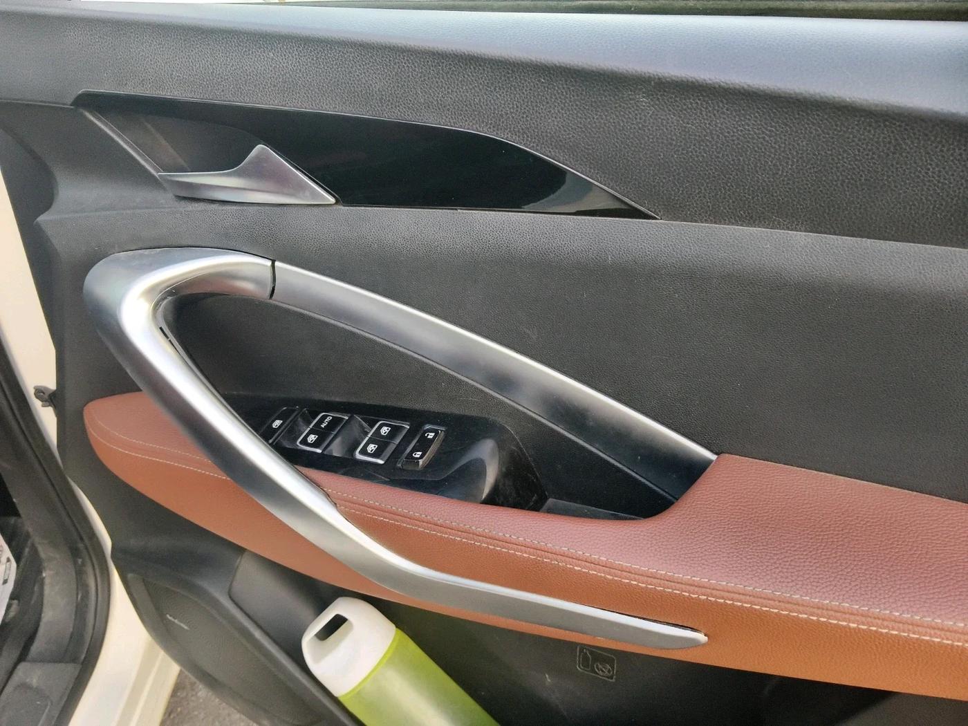 2020 MG HECTOR PLUS SHARP 2.0 DIESEL TURBO MT 6-STR, Diesel, Manual, 1,18,533 km, interior