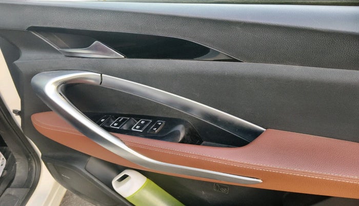 2020 MG HECTOR PLUS SHARP 2.0 DIESEL TURBO MT 6-STR, Diesel, Manual, 1,18,235 km, interior