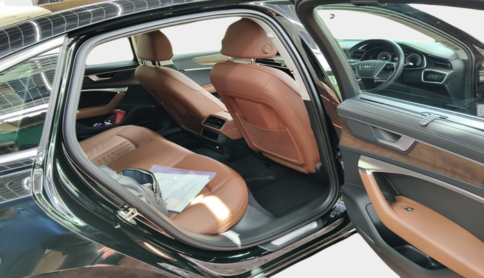 2024 Audi A6 45 TFSI TECHNOLOGY, Petrol, Automatic, 20,920 km, interior