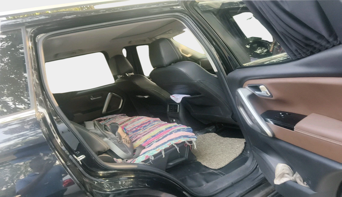 2023 Mahindra SCORPIO-N Z8 L DIESEL MT 2WD 7 STR, Diesel, Manual, 44,116 km, interior