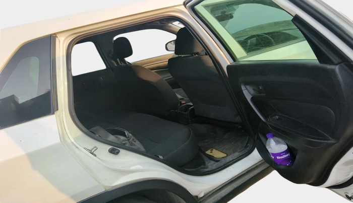 2020 Maruti Vitara Brezza LXI, Petrol, Manual, 55,050 km, interior