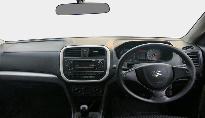 2020 Maruti Vitara Brezza LXI, Petrol, Manual, 55,050 km, interior