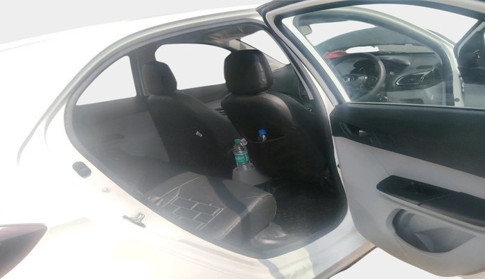 2022 Tata Tiago XT PETROL, Petrol, Manual, 29,797 km, interior