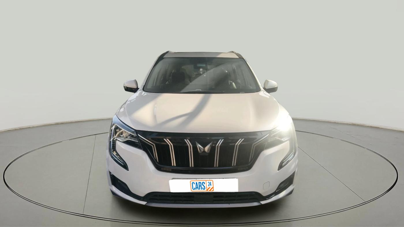 2022 Mahindra XUV700 AX 7 LUXURY D AT 7 STR, Diesel, Automatic, 1,20,090 km, exterior