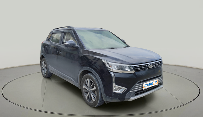 2023 Mahindra XUV300 W8 (O) 1.5 DIESEL, Diesel, Manual, 76,714 km, exterior