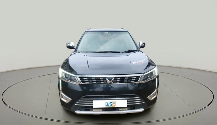 2023 Mahindra XUV300 W8 (O) 1.5 DIESEL, Diesel, Manual, 76,714 km, exterior