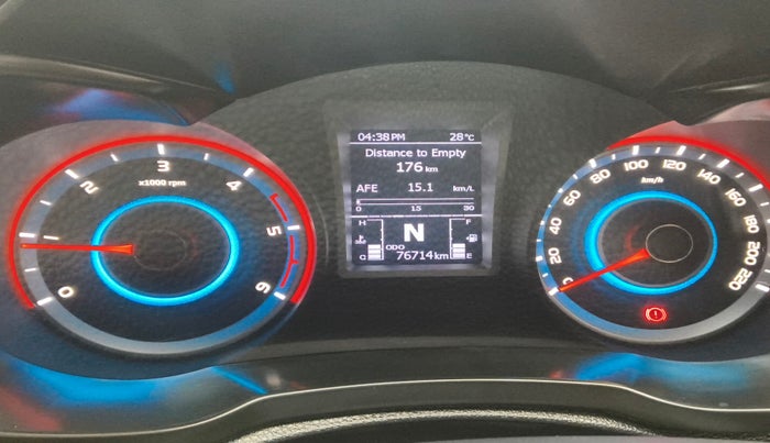 2023 Mahindra XUV300 W8 (O) 1.5 DIESEL, Diesel, Manual, 76,714 km, interior