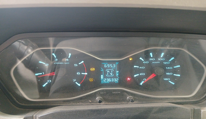 2014 Mahindra Scorpio S10, Diesel, Manual, 2,36,332 km, interior