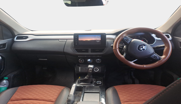 2024 Renault Kiger RXZ AMT, Petrol, Automatic, 19,449 km, interior