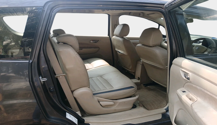 2014 Maruti Ertiga VXI CNG, Petrol, Manual, 1,35,499 km, interior