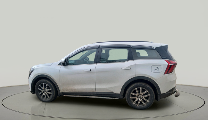2022 Mahindra XUV700 AX 7 LUXURY D MT 7 STR, Diesel, Manual, 78,679 km, exterior