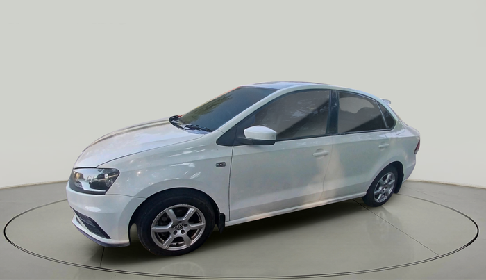 2013 Volkswagen Vento HIGHLINE 1.6 MPI, Petrol, Manual, 1,43,128 km, exterior