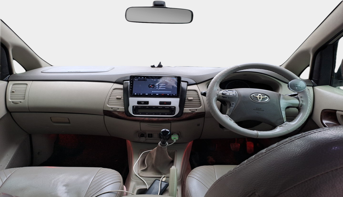 2013 Toyota Innova 2.5 VX 7 STR, Diesel, Manual, 1,52,993 km, interior