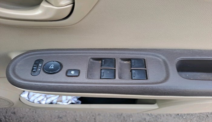 2013 Honda Brio S MT, Petrol, Manual, 1,15,645 km, interior