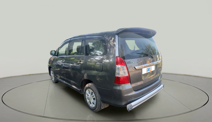 2013 Toyota Innova 2.5 GX 8 STR, Diesel, Manual, 1,36,216 km, exterior