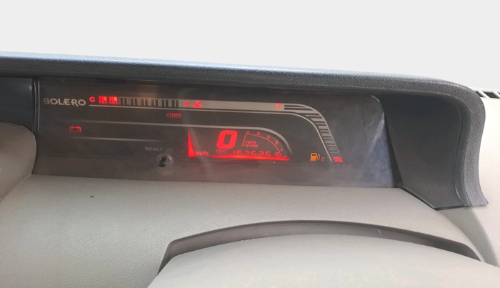 2011 Mahindra Bolero SLE BS IV, Diesel, Manual, 1,67,525 km, interior