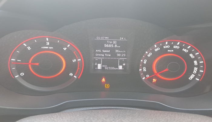 2019 Mahindra XUV300 W8 (O) 1.5 DIESEL, Diesel, Manual, 94,000 km, interior