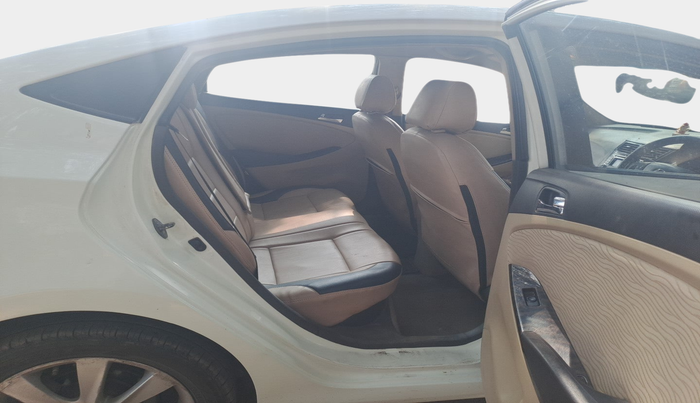 2012 Hyundai Verna FLUIDIC 1.6 CRDI SX, Diesel, Manual, 2,01,312 km, interior