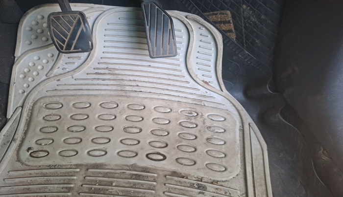 2013 Maruti Ritz ZDI, Diesel, Manual, 1,92,042 km, interior