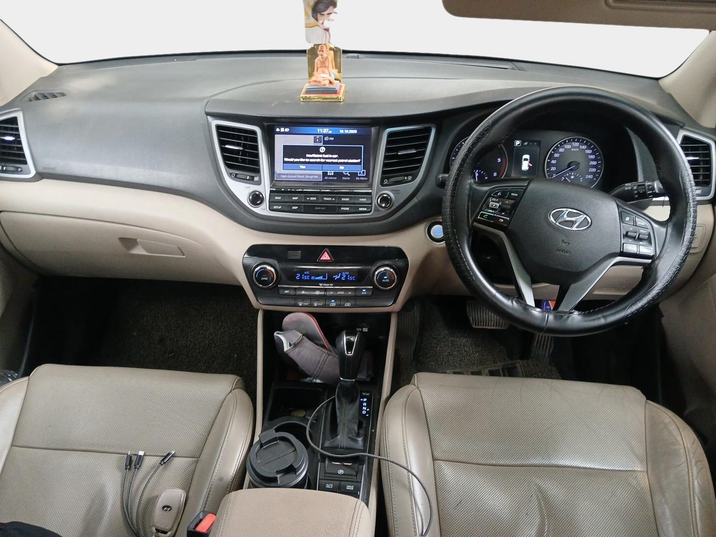 2016 Hyundai Tucson GLS 2WD AT DIESEL, Diesel, Automatic, 1,42,722 km, interior
