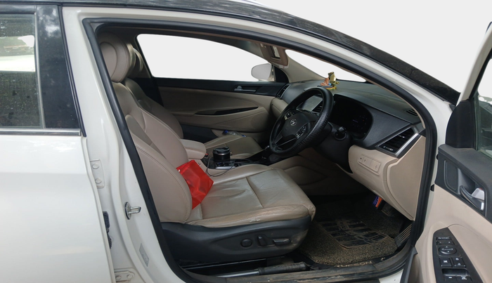 2016 Hyundai Tucson GLS 2WD AT DIESEL, Diesel, Automatic, 1,42,722 km, interior