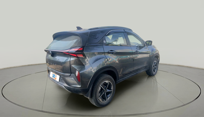 2024 Tata NEXON FEARLESS + SUNROOF DCA DUAL TONE 1.2 PETROL, Petrol, Automatic, 2,80,234 km, exterior