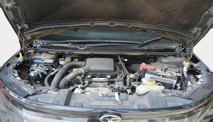 2024 Tata NEXON FEARLESS + SUNROOF DCA DUAL TONE 1.2 PETROL, Petrol, Automatic, 2,80,234 km, exterior