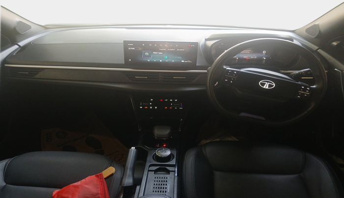 2024 Tata NEXON FEARLESS + SUNROOF DCA DUAL TONE 1.2 PETROL, Petrol, Automatic, 2,80,234 km, interior