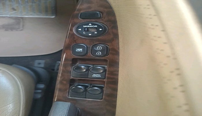 2013 Hyundai Verna FLUIDIC 1.6 VTVT SX, Petrol, Manual, 1,22,287 km, interior