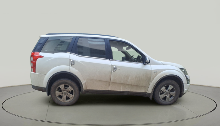 2012 Mahindra XUV500 W8, Diesel, Manual, 2,30,585 km, exterior
