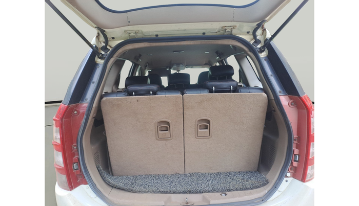 2012 Mahindra XUV500 W8, Diesel, Manual, 2,30,585 km, exterior