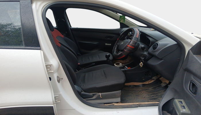 2016 Renault Kwid RXL, Petrol, Manual, 94,909 km, interior