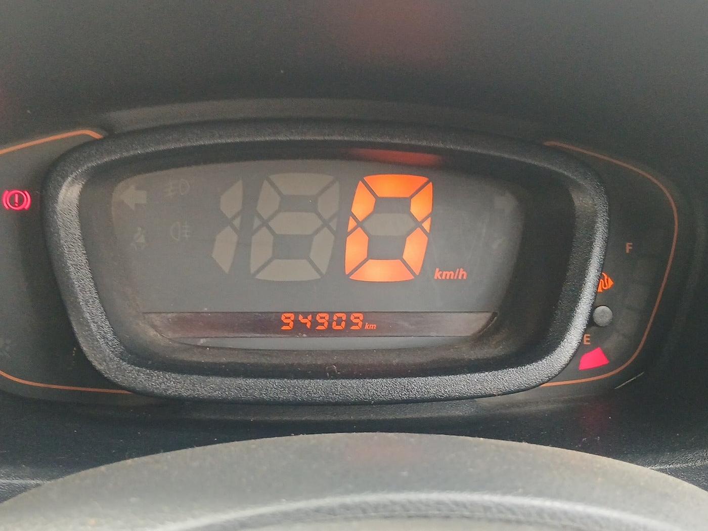 2016 Renault Kwid RXL, Petrol, Manual, 94,909 km, interior