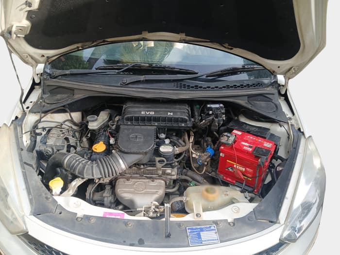 2017 Tata Tiago XZA PETROL, Petrol, Automatic, 1,45,010 km, exterior