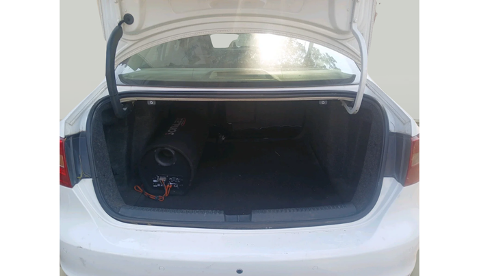 2011 Volkswagen Jetta HIGHLINE TDI, Diesel, Manual, 2,02,204 km, exterior