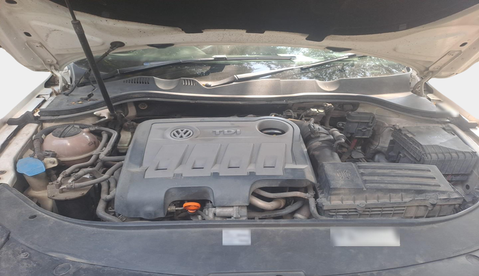 2012 Volkswagen Passat HIGHLINE DSG, Diesel, Automatic, 1,67,211 km, exterior